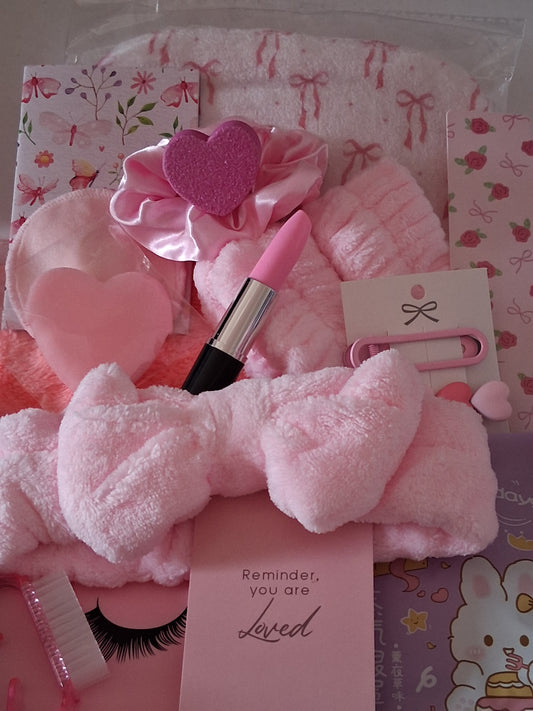 💝 Berry Cozy Box